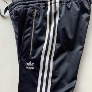 Adidas Track pants women’s Size SM